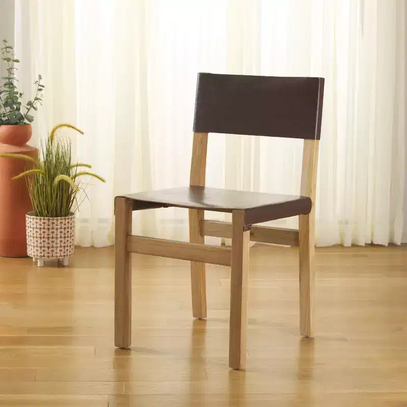 Chaise de salle à manger moderne capitonnée avec pieds en bois massif – DCH1210