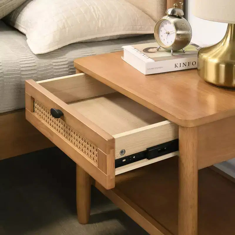 Table de chevet avec étagère, noyer clair