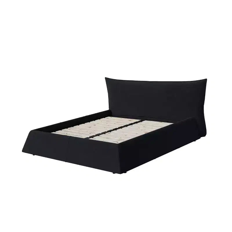 Lit en bois avec tête de lit en velours de forme spéciale