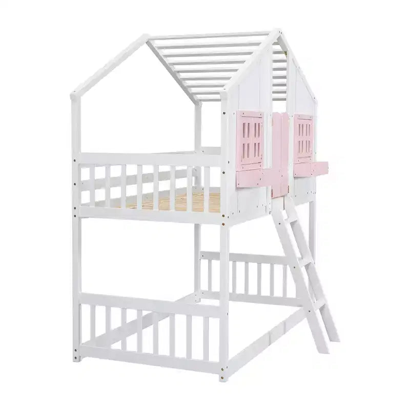 Lit superposé cabane double sur lit simple avec toit, fenêtre, jardinière, porte et barrières de sécurité