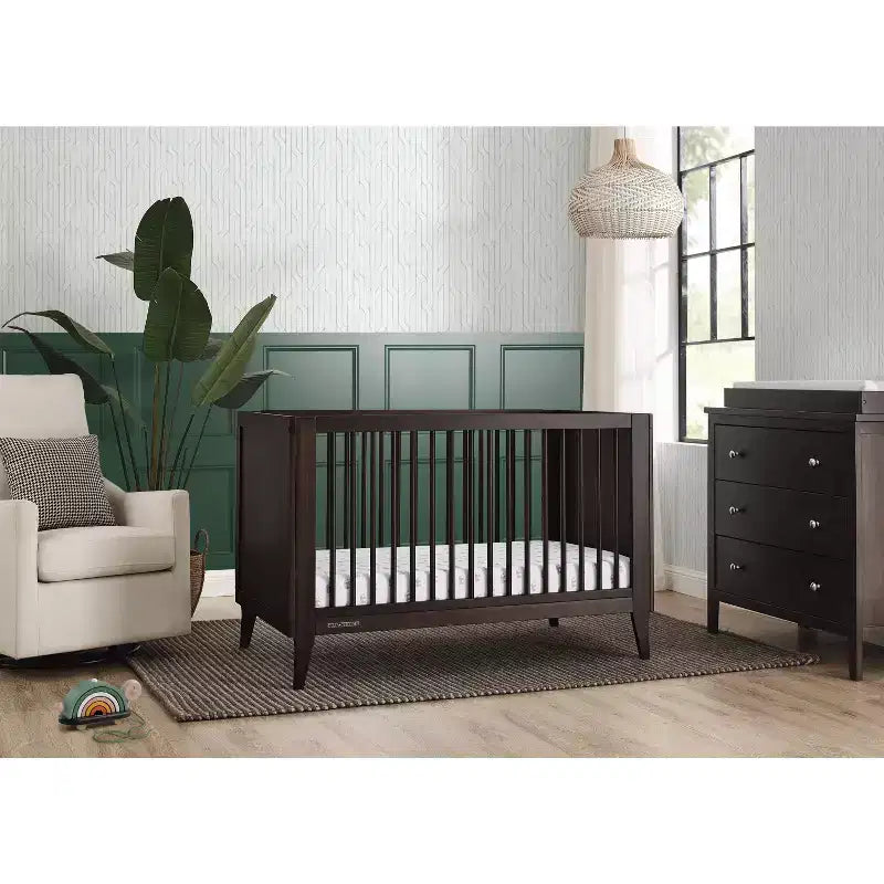 Lit bébé convertible 4-en-1 avec conversion en lit de tout-petit – Hauteur de matelas réglable
