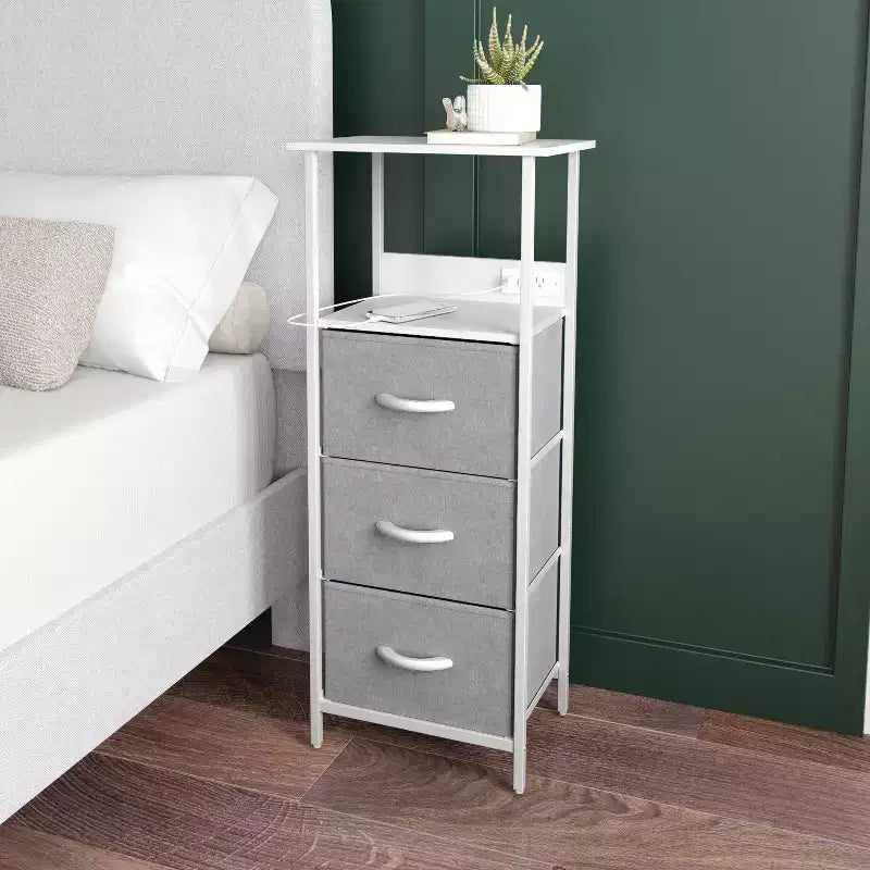 Table de chevet avec 3 tiroirs en tissu, station de charge, 2 ports USB et prise de courant – Plateau en bois d'ingénierie